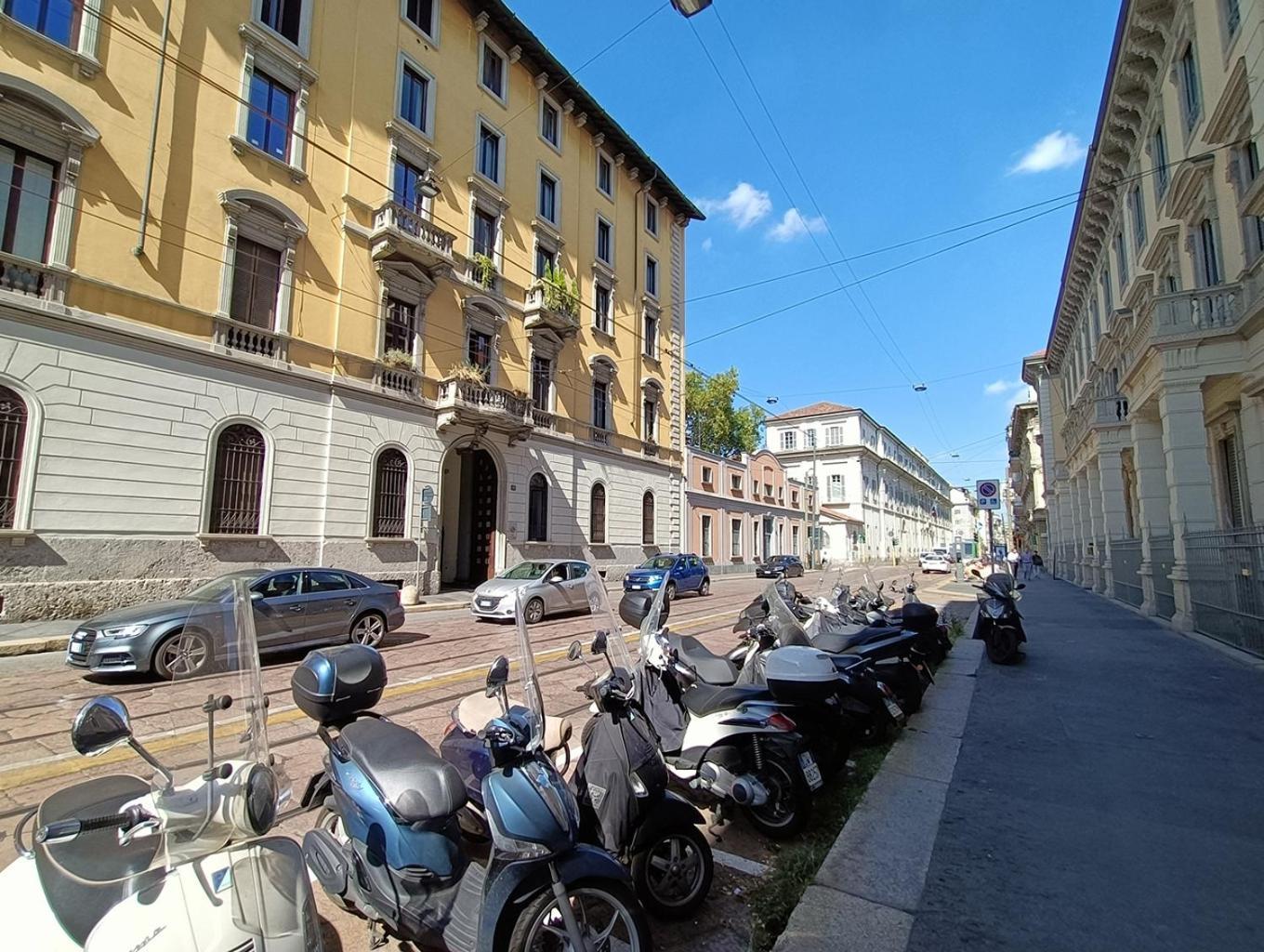 Sahi - Residenza Corso Italia Tre Camere, Due Bagni E Un Salone Mailand Exterior foto